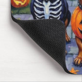Dackel Hunde Trick-or-Treating zu Halloween Mousepad (Ecke)