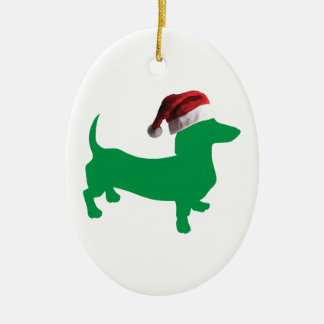 Dackel in Grün mit einem Weihnachtshut Keramik Ornament
