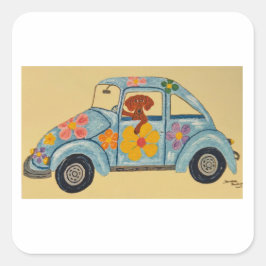 Dackel in Hippie-Auto Quadratischer Aufkleber