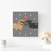 Dackel Kiss mit Herz | Dackel Hunde Liebe Quadratische Wanduhr (Zuhause)