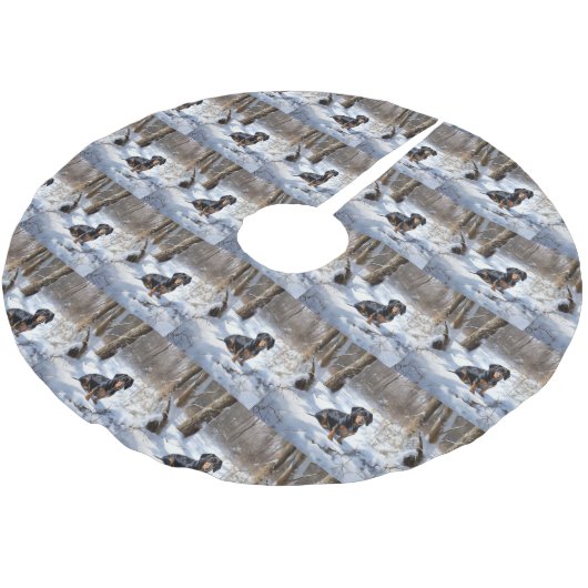 Dackel lässt es Weihnachten schneien Polyester Weihnachtsbaumdecke (Schrägansicht)