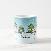 Dackel mit glatter Creme im Winterwald Kaffeetasse (Mittel)
