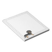 Dackel mit schwarzen und gelbeinten Fässeln Notizblock (angewinkelt)