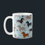 Dackel Paws und Knochen Muster Blau Kaffeetasse<br><div class="desc">Dackel Paws und Knochen Muster Blau</div>