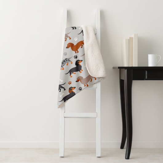 Dackel Pfoten und Knochenmuster Grau Sherpadecke (Beispiel)