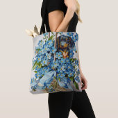 Dackel und Vergessen-Ich-Nots Tasche (Von Nahem)