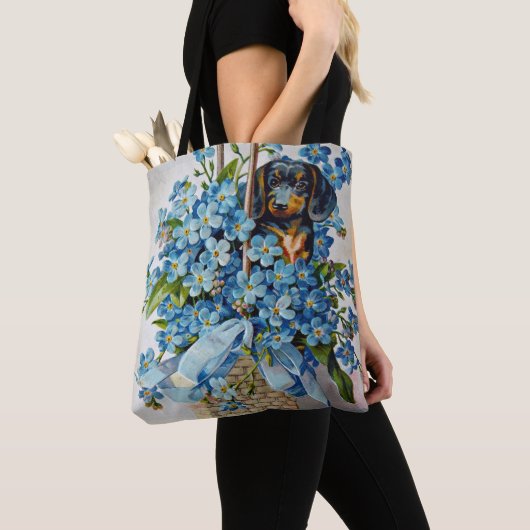 Dackel und Vergessen-Ich-Nots Tasche (Von Nahem)