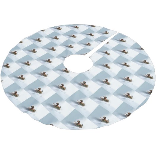 Dackel Weihnachtsschnee im Winter Polyester Weihnachtsbaumdecke (Schrägansicht)