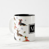 Dackel Weihnachtswurst Dog Monogramm Zweifarbige Tasse (Vorderseite Links)