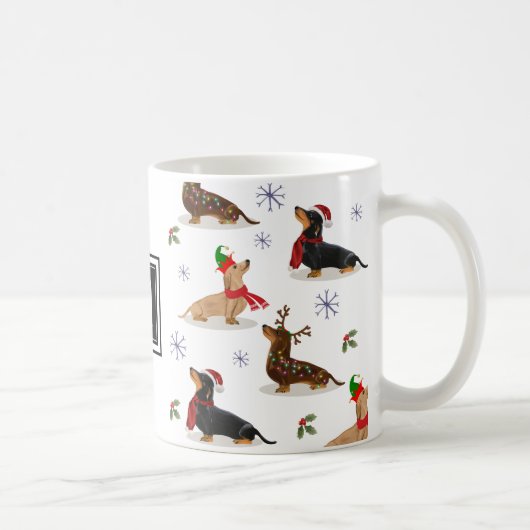 Dackel Weihnachtswurst Dog Monogramm Zweifarbige Tasse (Rechts)