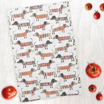 Dackel Wursthund Geschirrtuch<br><div class="desc">Niedliche kleine Dackel Würstchen oder Dackel Hunde in Wollstrickbekleidung. Ideal für Hundeliebhaber und Hundeschlittengänger.</div>
