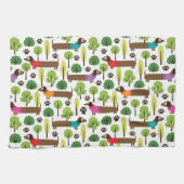 Dackeln auf einem Weg im Park Geschirrtuch (Horizontal)