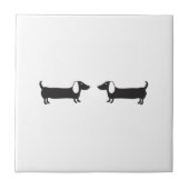 Dackeln in der Schwarzweiss-Liebe Fliese (Vorderseite)