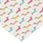 Dackeln in Sweaters Holiday Pattern Tischdecke (Schrägansicht)