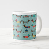 Dackeln mit Geschenken und Schlitten Muster Jumbo-Tasse (Vorderseite Rechts)