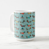 Dackeln mit Geschenken und Schlitten Muster Kaffeetasse (Vorderseite Links)
