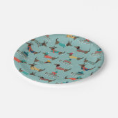 Dackeln mit Geschenken und Schlitten Muster Pappteller (Schrägansicht)