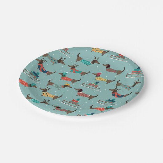 Dackeln mit Geschenken und Schlitten Muster Pappteller (Schrägansicht)