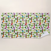 Dackeln zu Fuß im Park Strandtuch (Vorderseite)