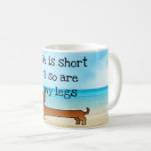 Dackelwürstchen-Welpen-Tasse Sandy-Strandes Kaffeetasse (VorderseiteRechts)