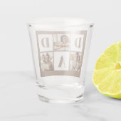 Dad 3 Photo Collage Bold Brown Typography Schnapsglas (Rückseite)