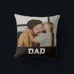 Dad Established Black Modern Bold Photo Kissen<br><div class="desc">Black White Dad Established Modern Bold Photo Design. Replace the photo with your own of your kids and change the years to the years you became a dad.</div>