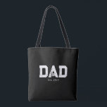 Dad Established New Dad Gift Tasche<br><div class="desc">Black White Dad Established New Dad Gift - Minimal Bold Dad Tote Bag - Add your custom "Est" established year date when your first child was born. Add additional years for each child.</div>