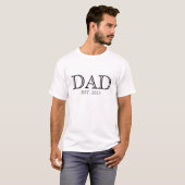 Dad Established Simple Modern Father T-Shirt (Vorne ganz)