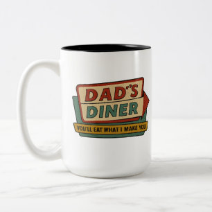 Dad’s Diner Retro-Schild – Ben-Day 1950er Pop-Art Zweifarbige Tasse