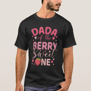 Dada der Berry Sweet eine Erdbeere erste Geburt T-Shirt