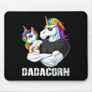 Dadacorn - Einhorn-Vater und Kinderfamilie Matchin Mousepad