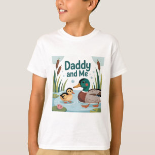 Daddy and Me - Mallard Ducks im Teich T-Shirt