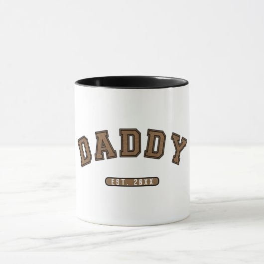 Daddy Brown Leather Est. etablierte Grafik Tasse (Zentrum)