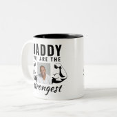 Daddy du bist das stärkste Funny Vater Foto Zweifarbige Tasse (Vorderseite Links)
