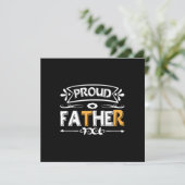 Daddy Gift Proud Vater Einladung (Stehend Vorderseite)