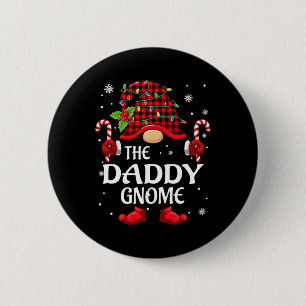 Daddy Gnome passt Weihnachtsjets für die Familie Button