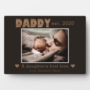 Daddy hat das Foto für die erste Liebe der Tochter Fotoplatte