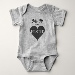 Daddy ist mein Bestie Herz Vater Schwarz und Grau Baby Strampler