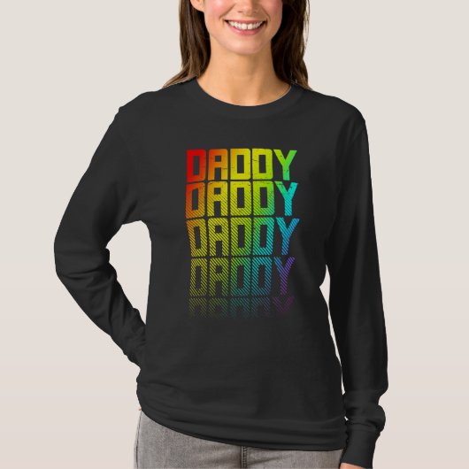 Daddy Lgbtq+ Rainbow Gay Pride Text Fade Graphic T-Shirt (Vorderseite)
