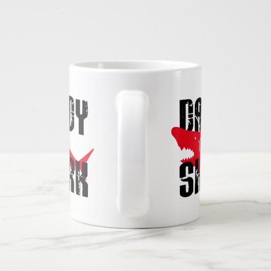 Daddy Shark Worn Graphic Jumbo-Tasse (Rückseite)