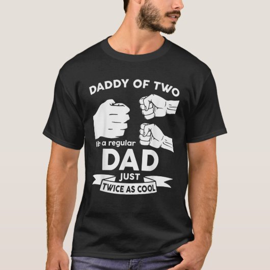 Daddy von zwei Faustbrunnen Funny Twins Kid Vater T-Shirt (Vorderseite)