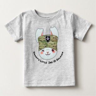 "Daddys kleiner Soldat der zweiten Infanterieabtei Baby T-shirt