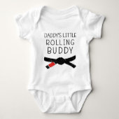 Daddy's Little Rolling Buddy - Jiu Jitsu Baby Strampler (Vorderseite)