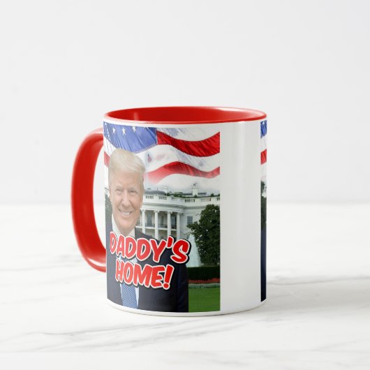 Daddys Zuhause Präsident Donald Trump 2024 Patriot Tasse (Vorderseite Links)