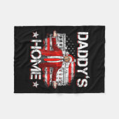 Daddys Zuhause Trump Xmas 2024 Funny Trump nimmt A Fleecedecke (Vorderseite (Horizontal))