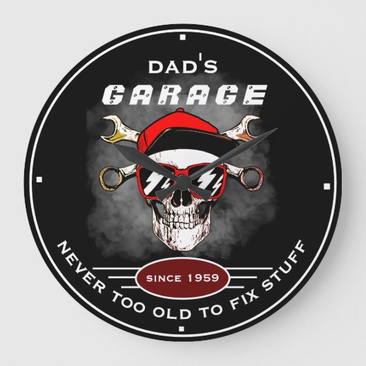 Dad's Garage Never Too Old Skull Tools Black Funny Große Wanduhr (Vorderseite)