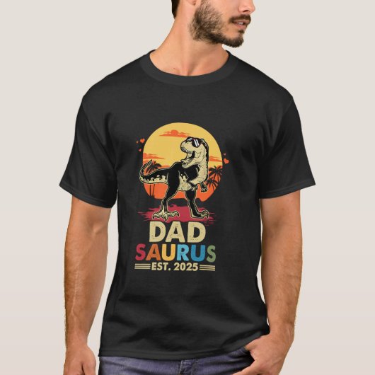 Dadsaurus Trex Dinosaur Vater Saurus Est 2025 Fami T-Shirt (Vorderseite)