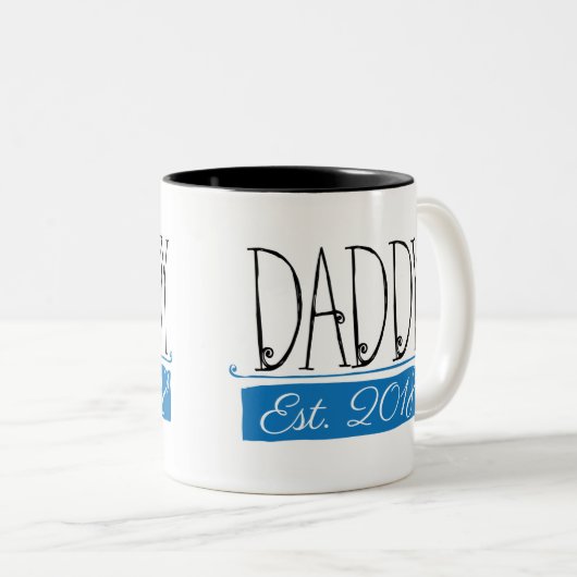 Dady Est 2018 Grafik-Geschenk-Tasse Zweifarbige Tasse (VorderseiteRechts)