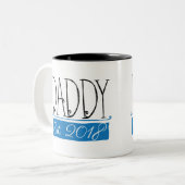 Dady Est 2018 Grafik-Geschenk-Tasse Zweifarbige Tasse (Vorderseite Links)
