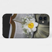 Daffodil über die heilige Bibel Case-Mate iPhone Hülle (Rückseite (Horizontal))